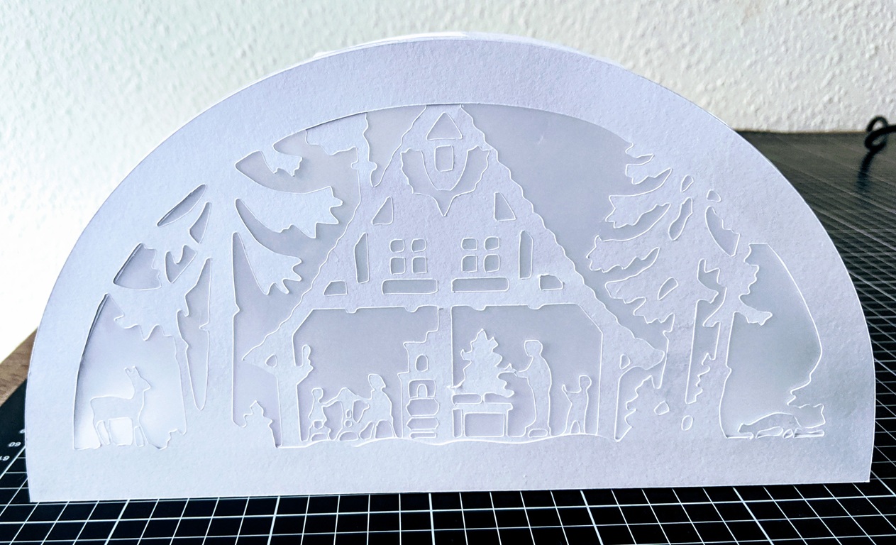 Leuchtbogen 'Hütte im Wald' von Markus Michalski